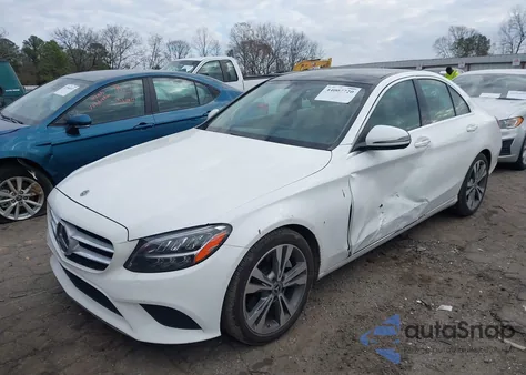 2021 Mercedes-Benz C 300 Sedan z USA, uszkodzony, nr VIN W1KWF8DB2MR606717